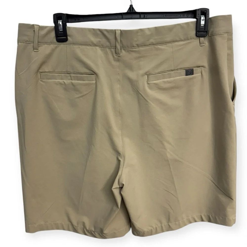 Golf America Men’s Performance‎ Shorts Size 40. 9” Inseam